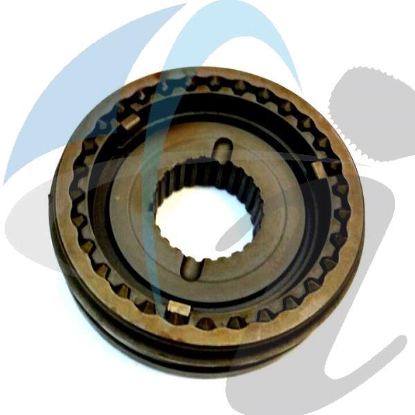 ISUZU 250 5TH HUB+SLEEVE