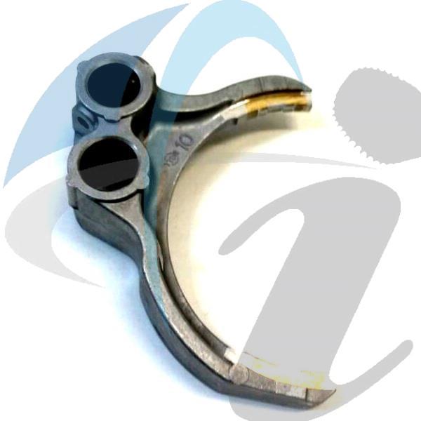 NISSAN 1400 FORK 5TH / REV